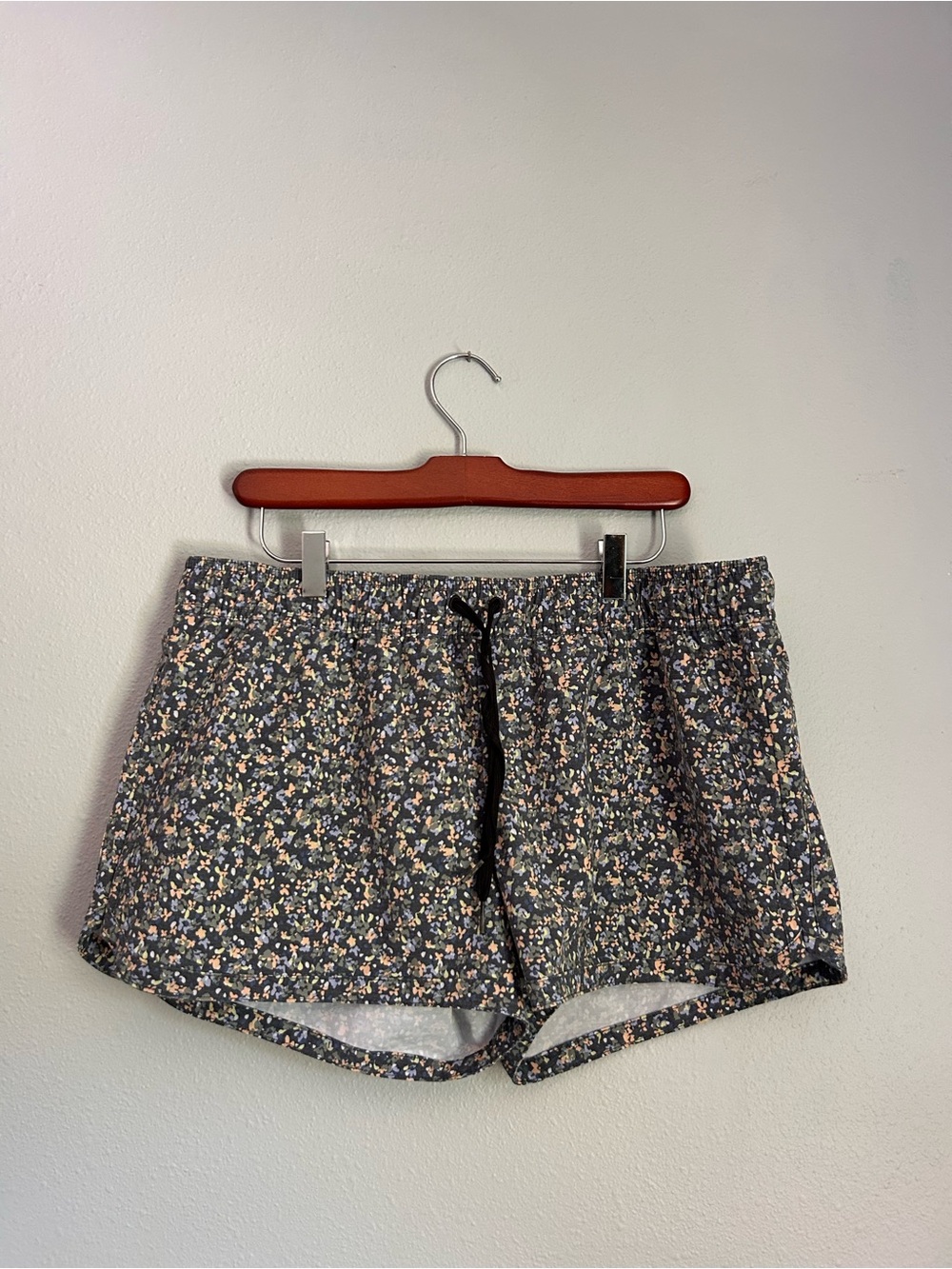 Prana Black Floral Drawstring Athletic Shorts